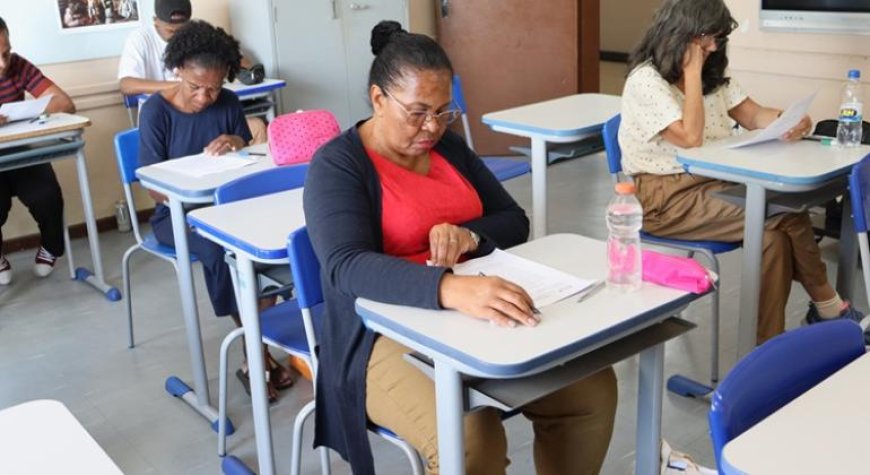 Prefeitura de BH mantém matrículas abertas para Educação de Jovens e Adultos (EJA) durante todo o ano
