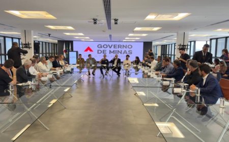 Nova Diretoria da AMM entrega demandas dos municípios em reunião com governador