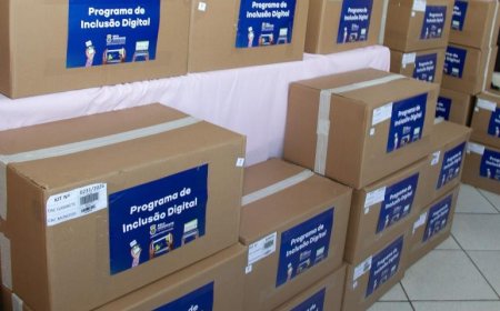 PBH doa mais de 500 computadores para famílias e fortalece inclusão digital em Belo Horizonte